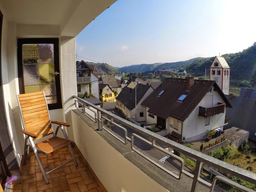Ferienwohnungen Haus Am Wuerzlaysteig Lehmen Oda fotoğraf