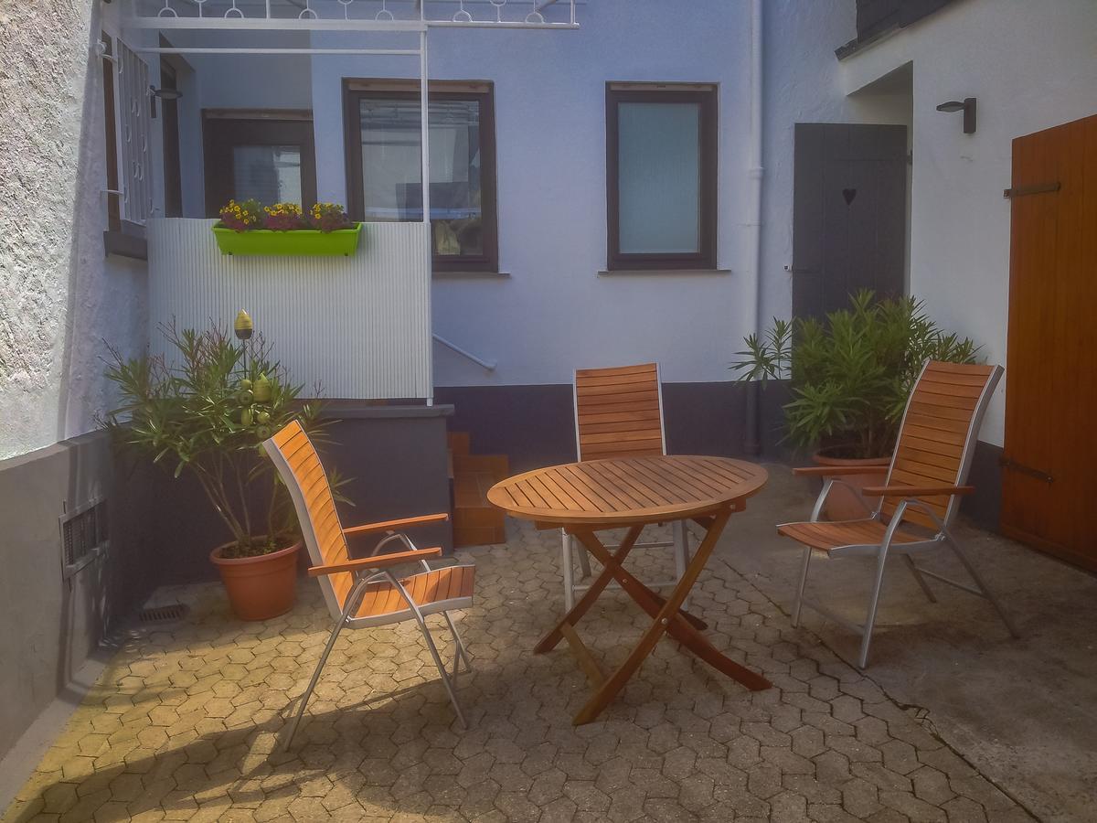 Ferienwohnungen Haus Am Wuerzlaysteig Lehmen Dış mekan fotoğraf