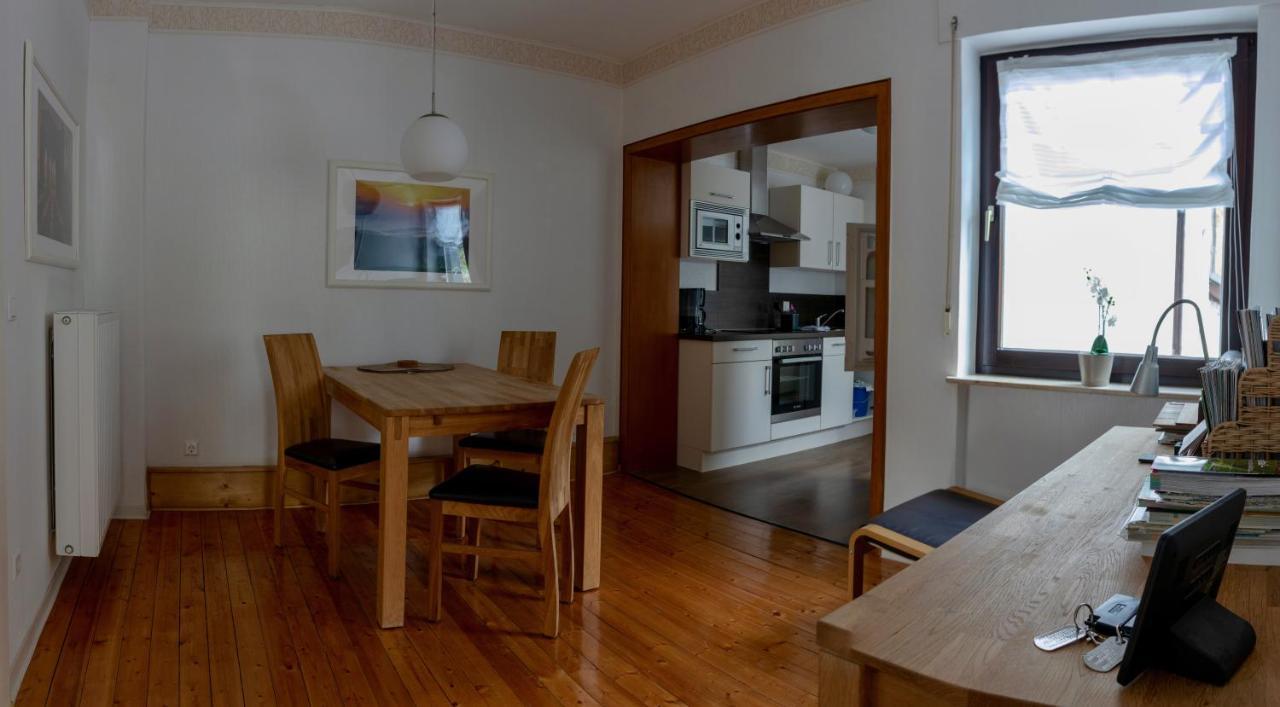 Ferienwohnungen Haus Am Wuerzlaysteig Lehmen Dış mekan fotoğraf