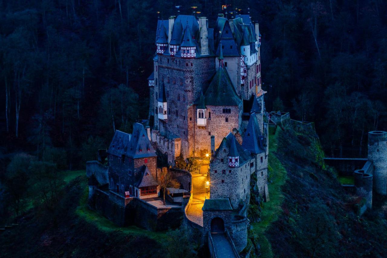 Ferienwohnungen Haus Am Wuerzlaysteig Lehmen Dış mekan fotoğraf